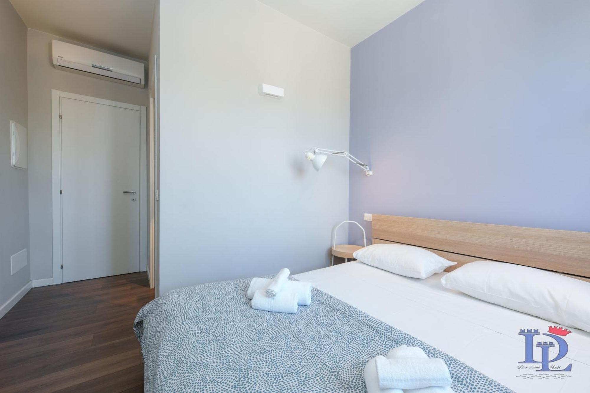 Desenzanoloft Official Partner Marriott Homes & Villas - Jack'S Penthouse Desenzano del Garda Luaran gambar